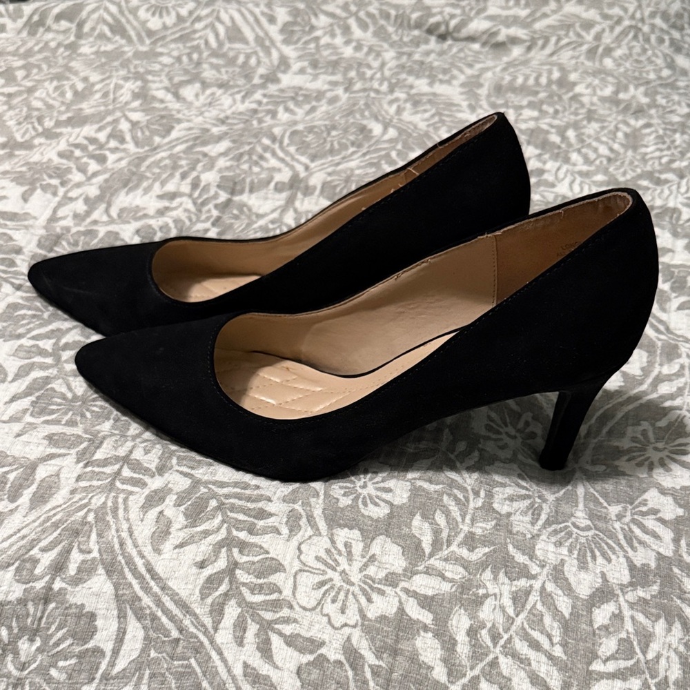 Bamboo Black Pointed-Toe Heels Pumps Size 8 – Worn Once